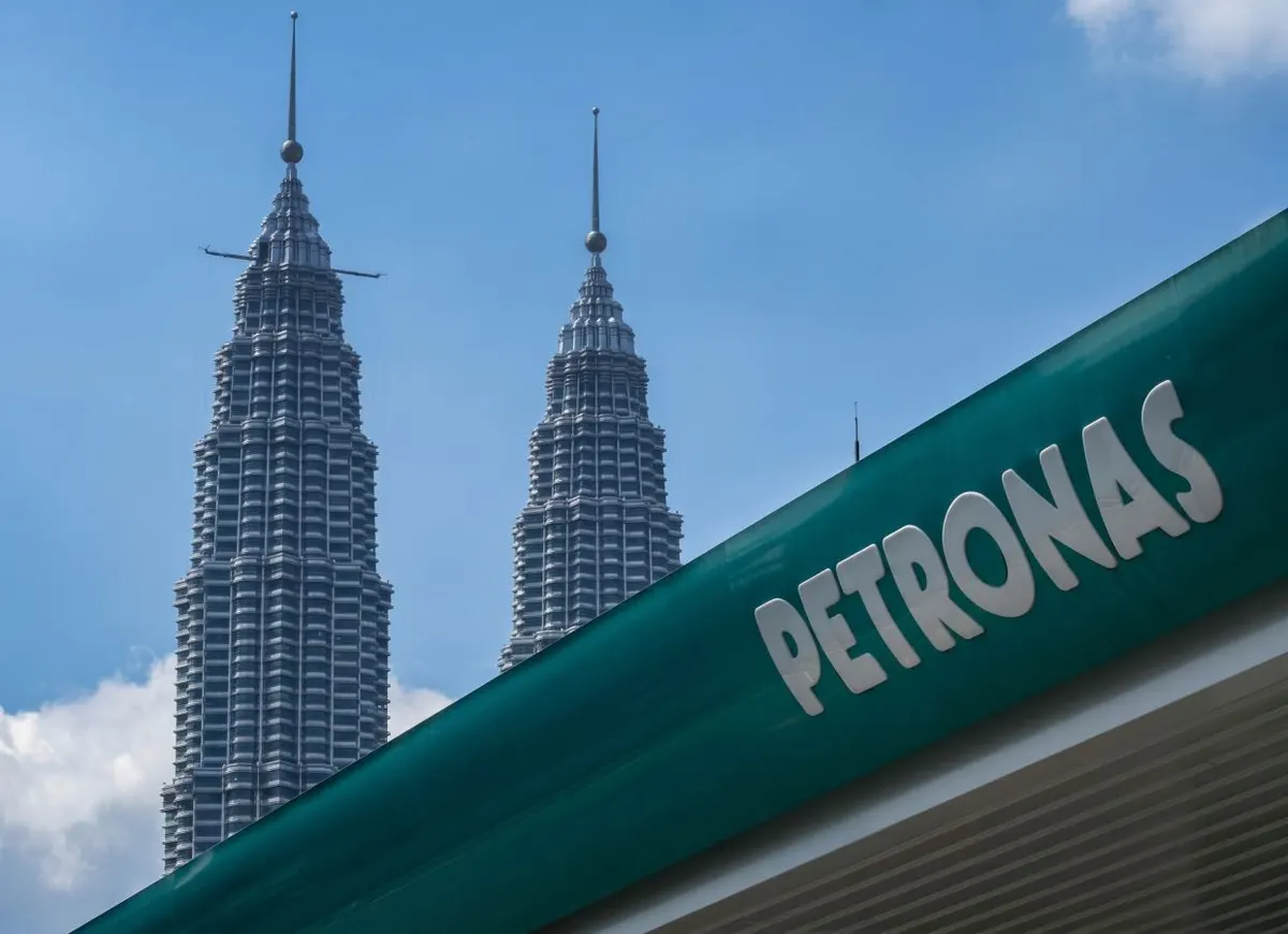 Malaysia wants to store Asia's carbon under the sea: Petronas, TotalEnergies and Mitsui sign a joint venture for a 5 million tonne CO2 hub
