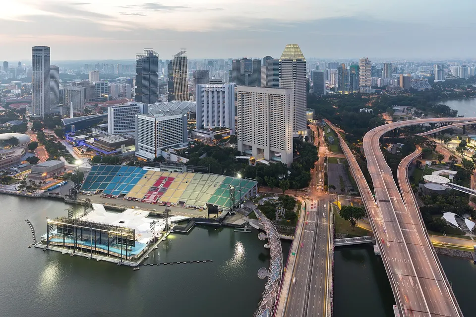 Singapore Marina Bay skyline at dusk
