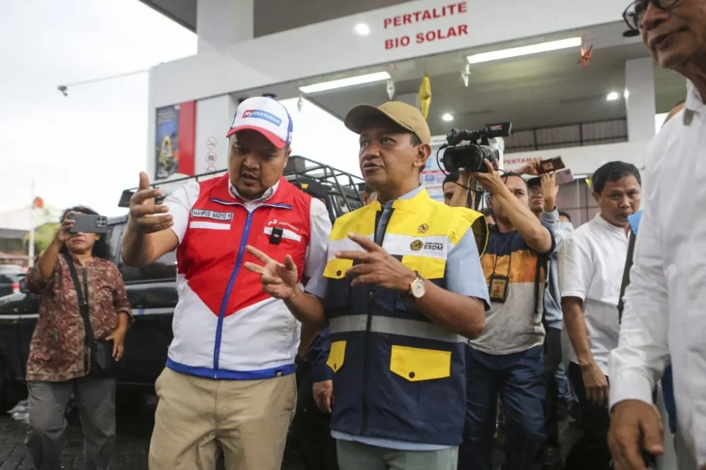 Indonesia just cut gas exports to Singapore: why 70 percent now stays home and what it means for Singapore's power