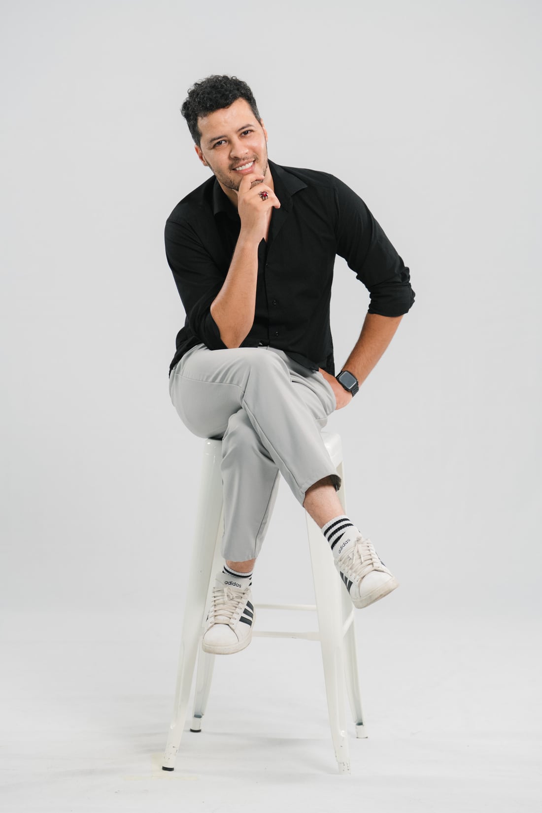 Nasri Mohammed, creator of the Nasri Method, seated in the studio